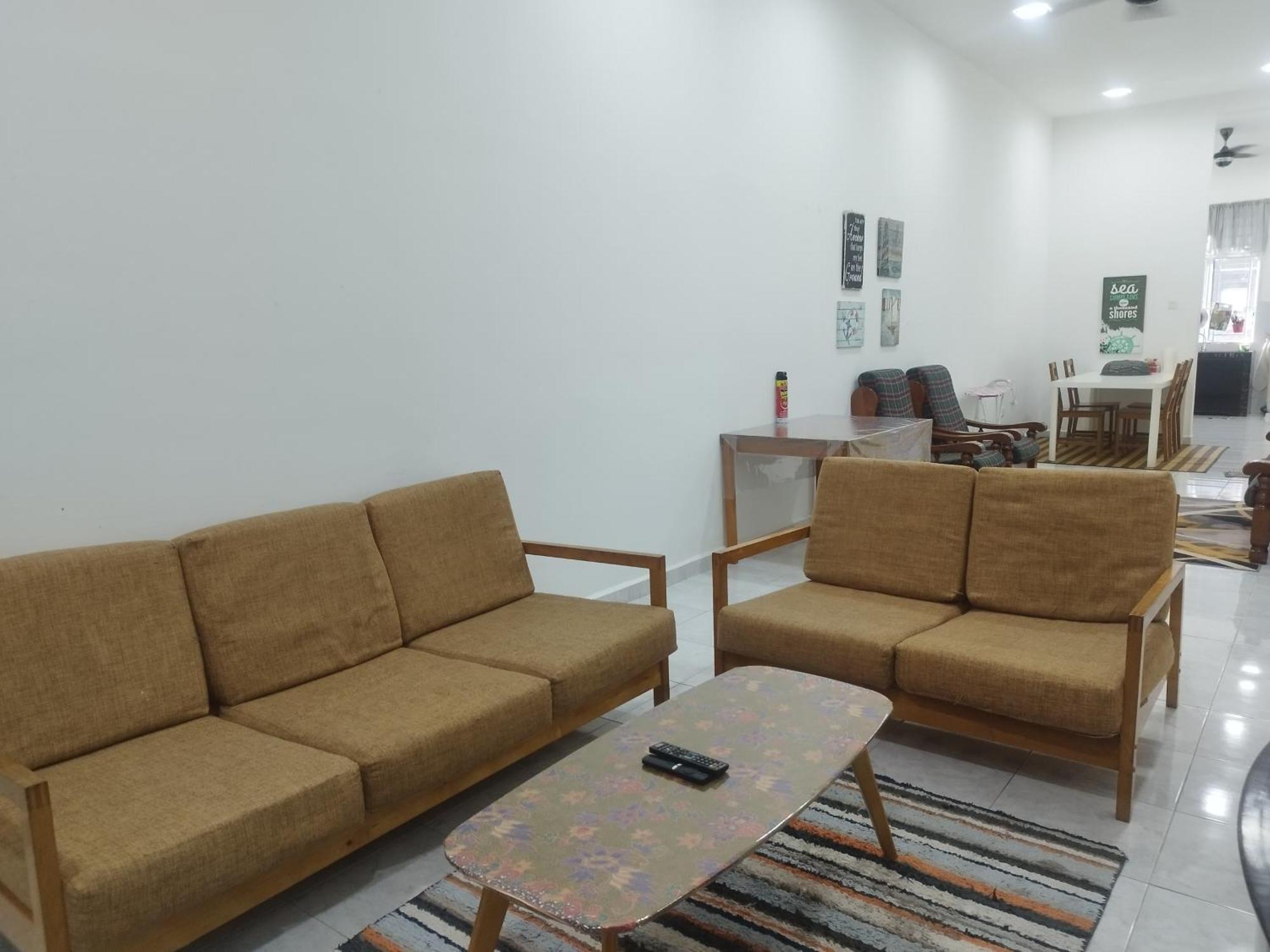 Homestay Batu Pahat, Bushra エクステリア 写真